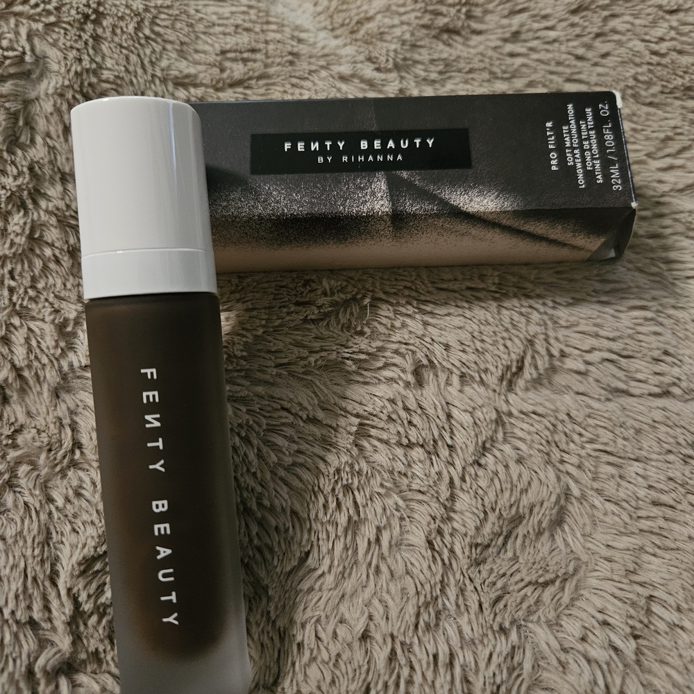 Fenty Beauty Pro Filt'r Soft Matte Longwear Foundation - Brown